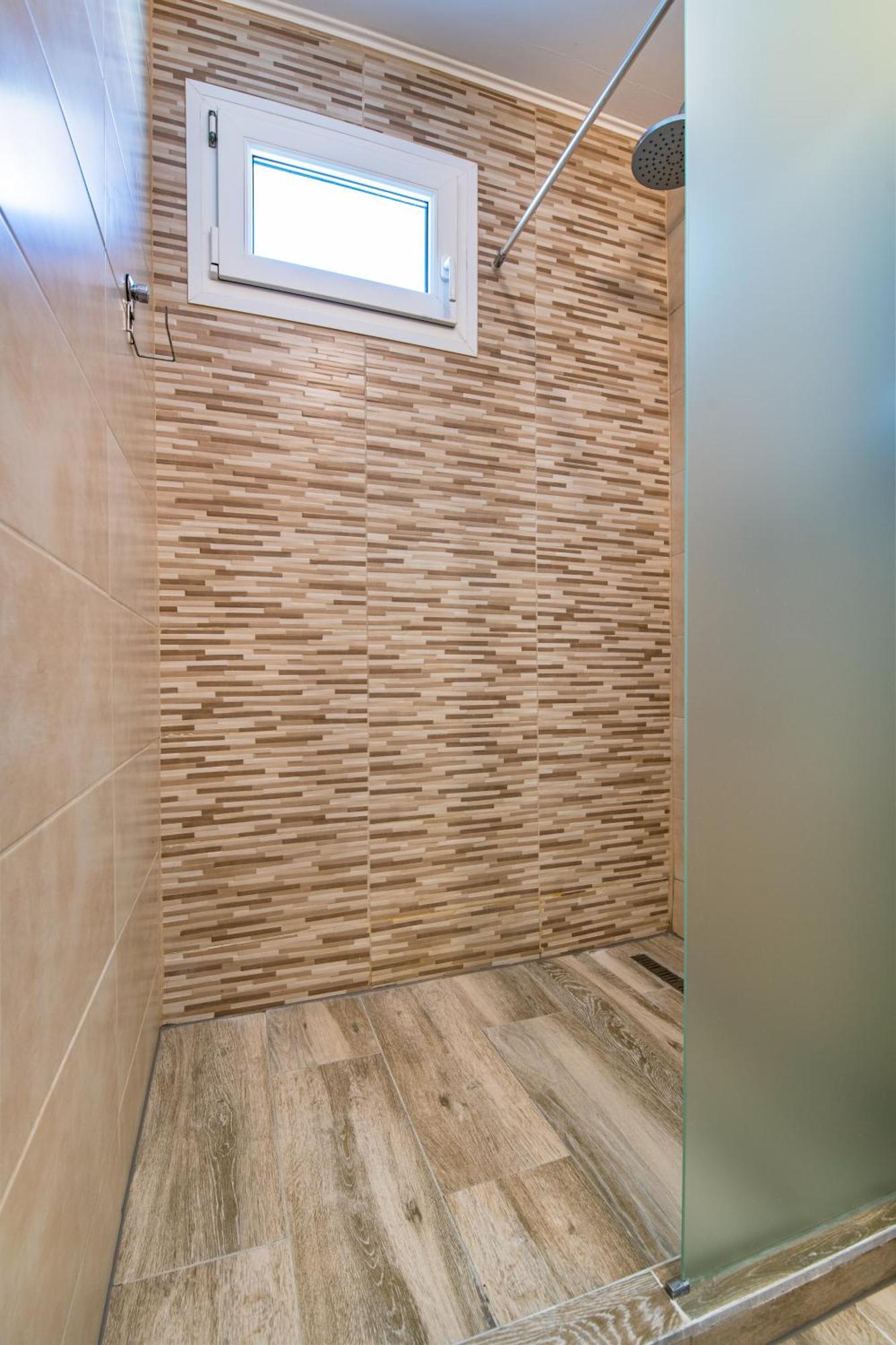 Springhome - Cozy Apartment With Balcony & Parking Braşov Extérieur photo