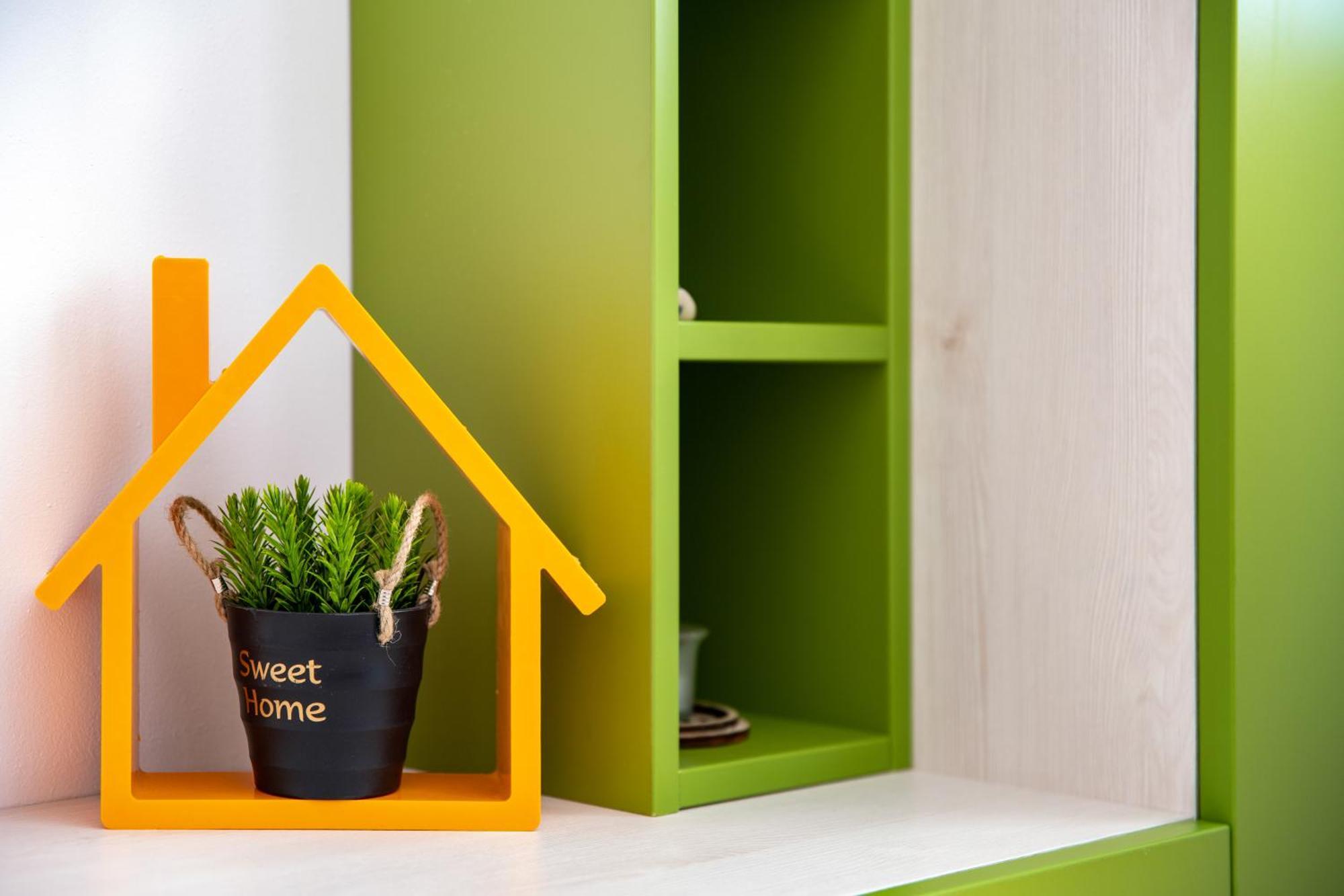 Springhome - Cozy Apartment With Balcony & Parking Braşov Extérieur photo