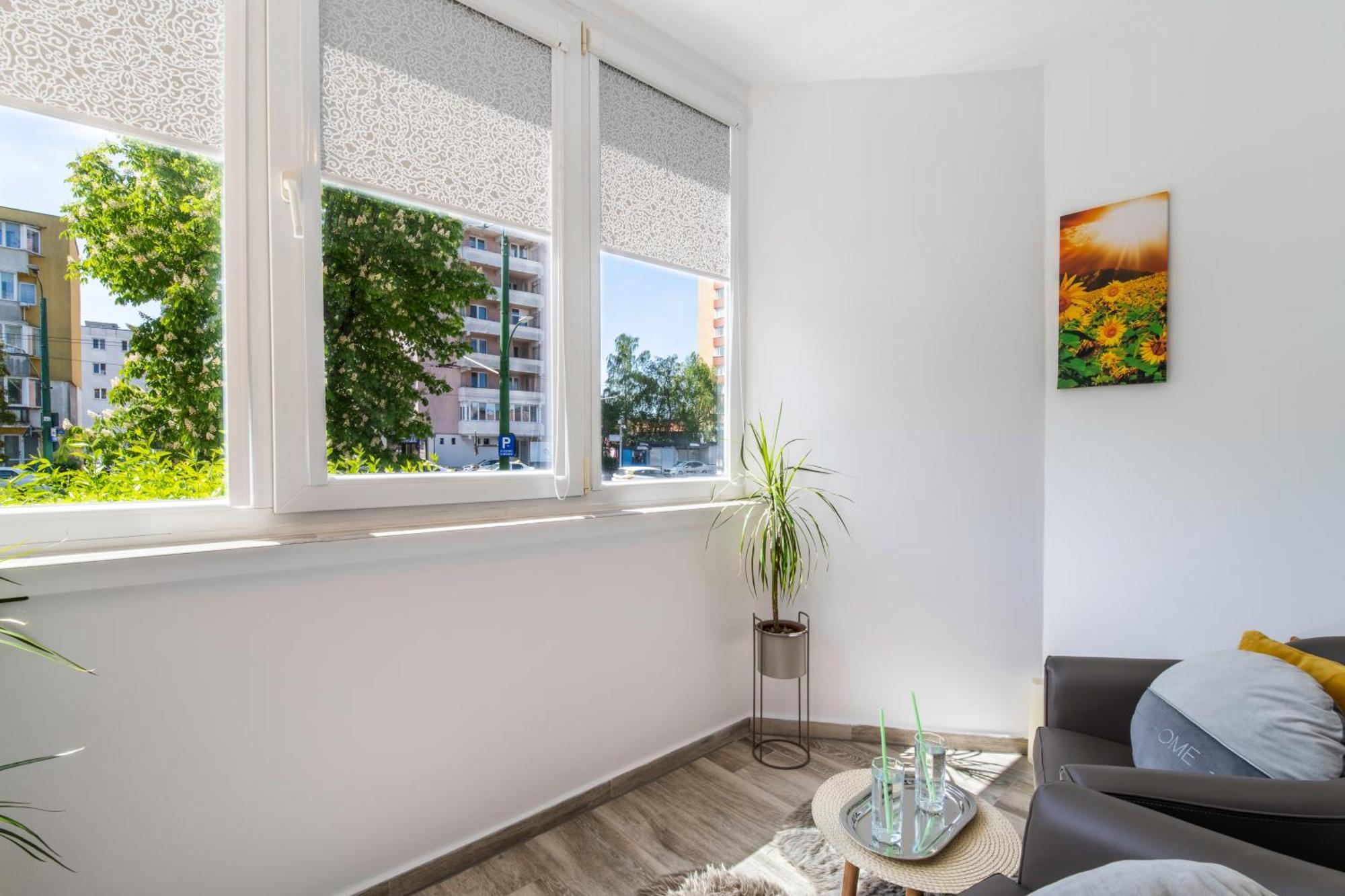 Springhome - Cozy Apartment With Balcony & Parking Braşov Extérieur photo